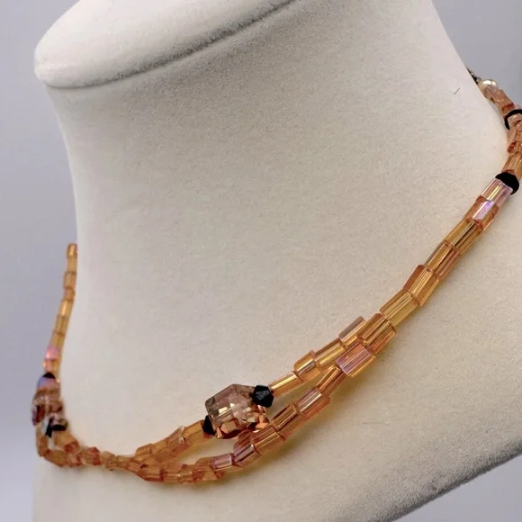 Vintage Czech Hand Beaded Two Strand Cube Necklace. - Picture 3 of 4